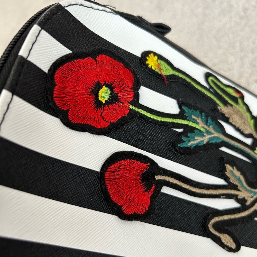 Limited Edition Nordstrom Makeup Cosmetics Bag - Picture 6 of 13